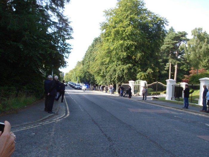 Queen's Cortege Bieldside 11 Sept22.JPG.jpg